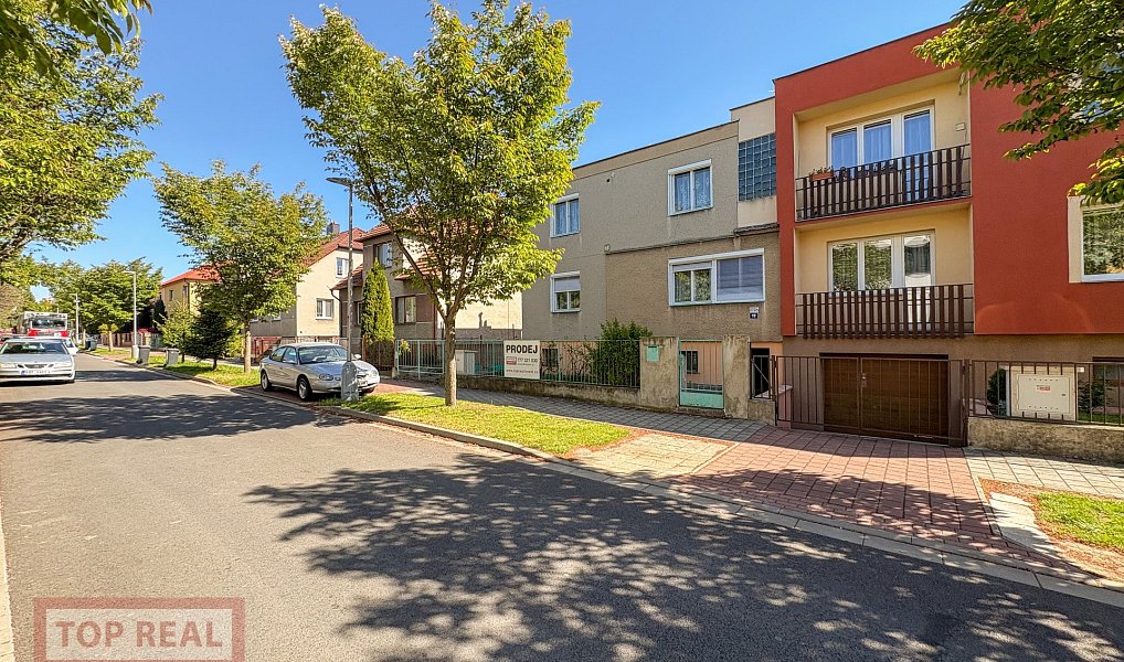 Prodej domu 225 m² s pozemkem 443 m², Kroměříž – náhled fotky 2