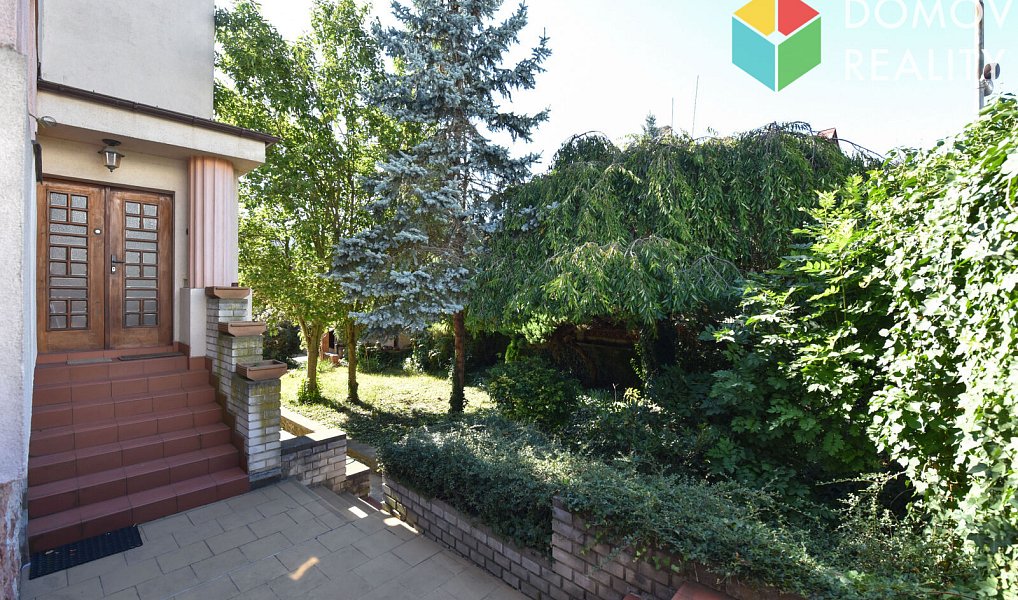Prodej domu 220 m² s pozemkem 831 m², Beroun – náhled fotky 41
