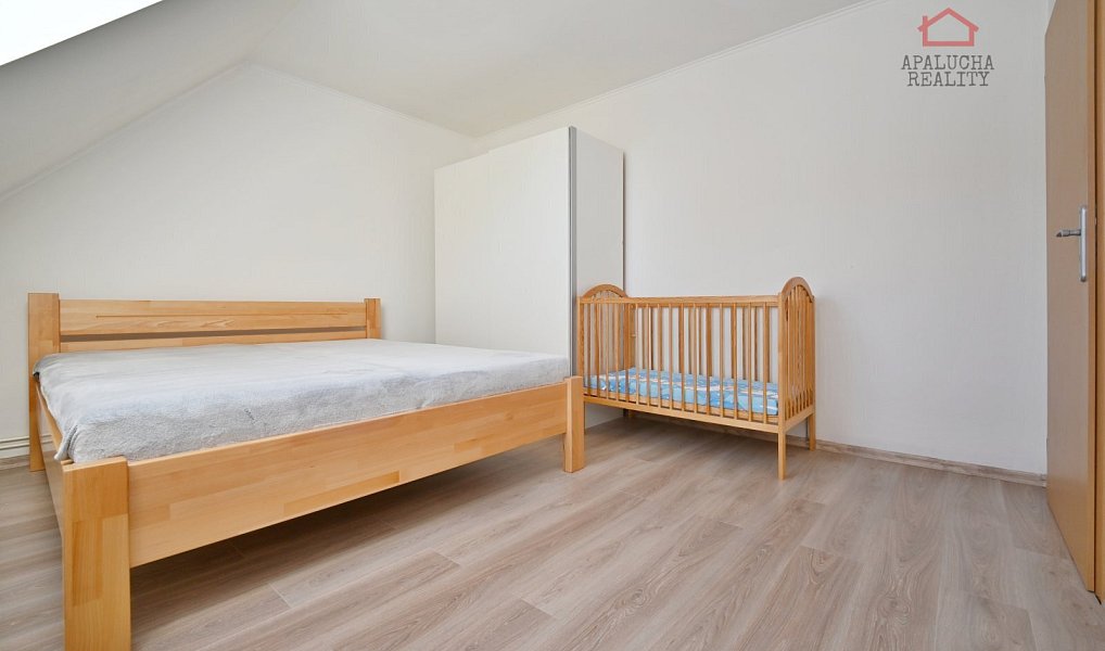 Prodej bytu 3+1 76 m², Nupaky – náhled fotky 6