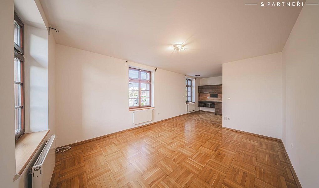 Pronájem bytu 3+kk 91 m², Hradec Králové – náhled fotky 9