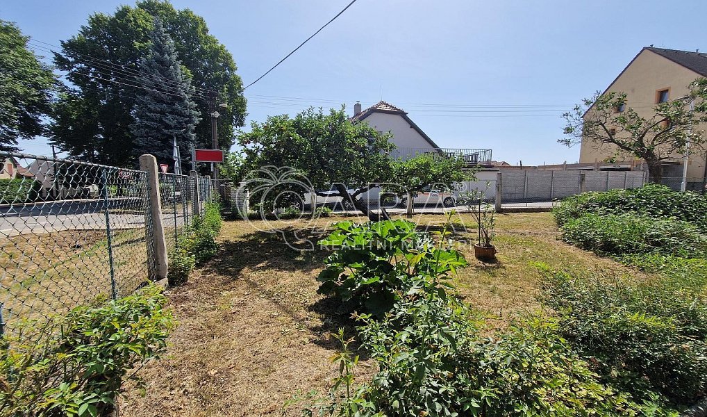 Prodej domu 185 m² s pozemkem 582 m², Kněževes – náhled fotky 5