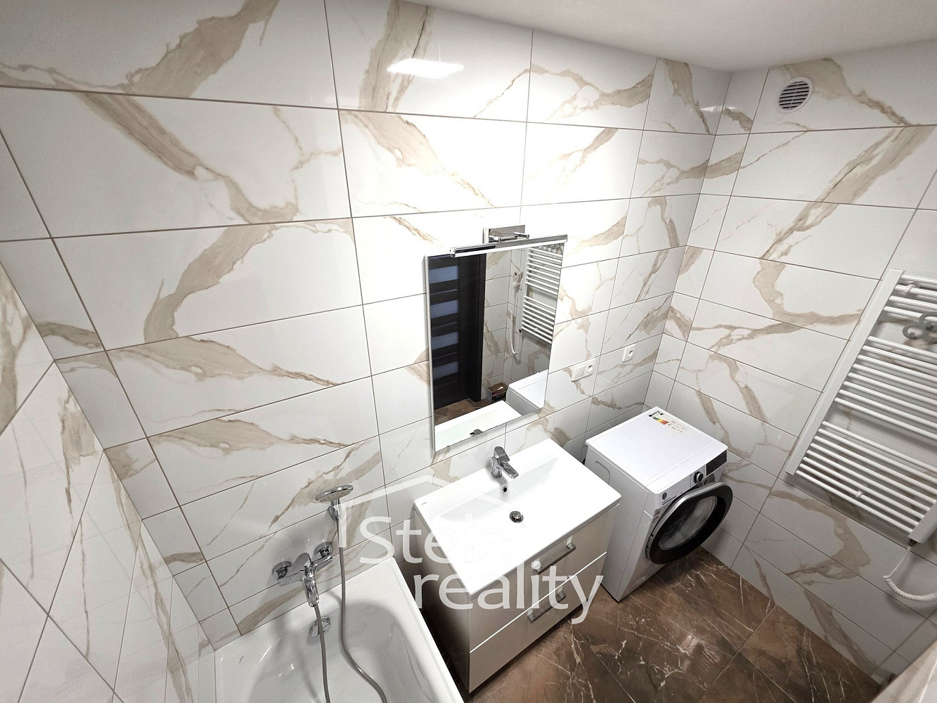 Pronájem bytu 2+1 56 m² – fotografie 4