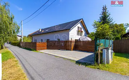Prodej domu 240 m² s pozemkem 380 m², Za Potokem, Nový Jičín - Loučka