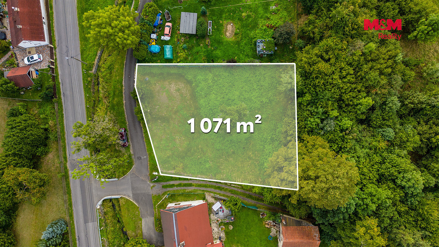 Prodej stavebního pozemku 1 071 m² – fotografie 4