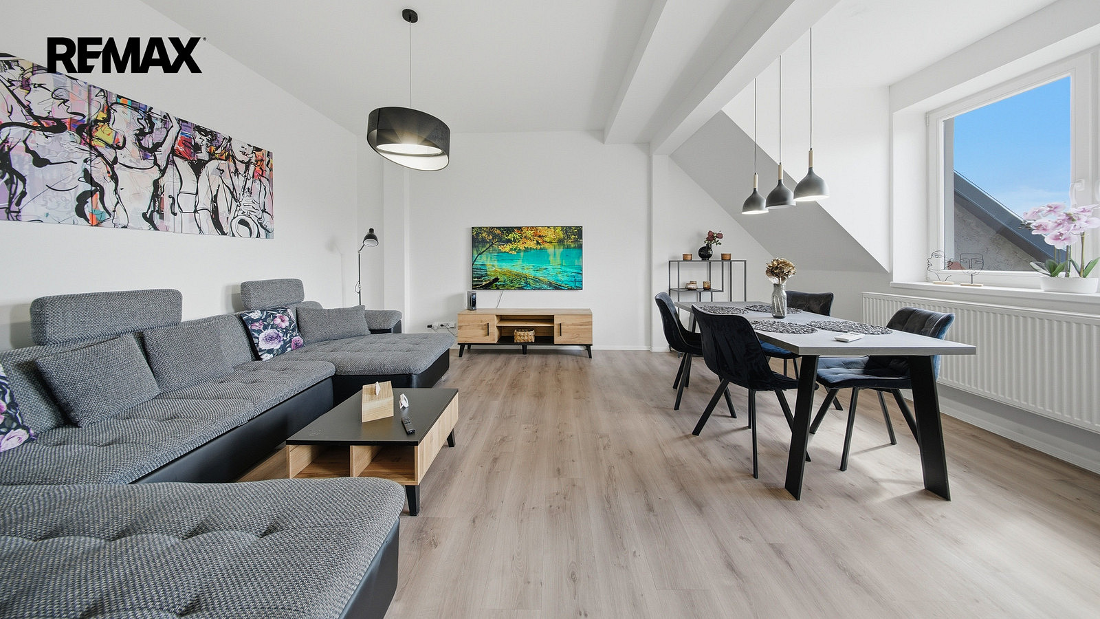 Pronájem bytu 4+kk 85 m² — photo 3