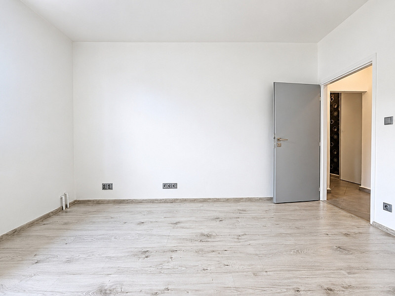 Pronájem bytu 2+1 56 m² – fotografie 3
