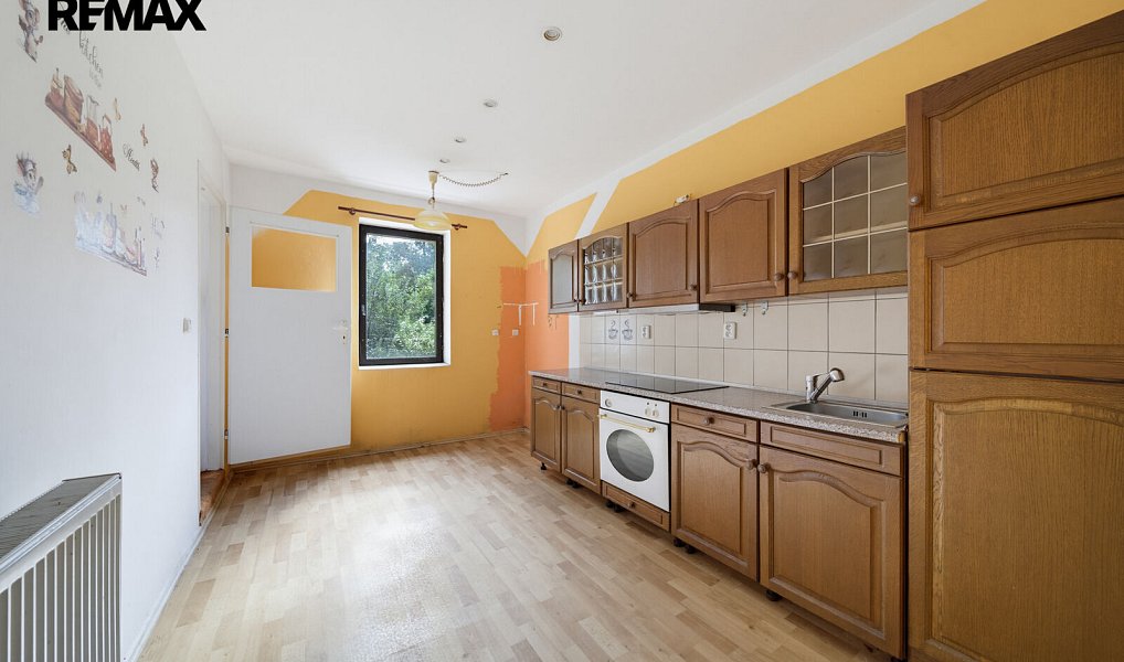 Prodej domu 340 m² s pozemkem 300 m², Aš – náhled fotky 13