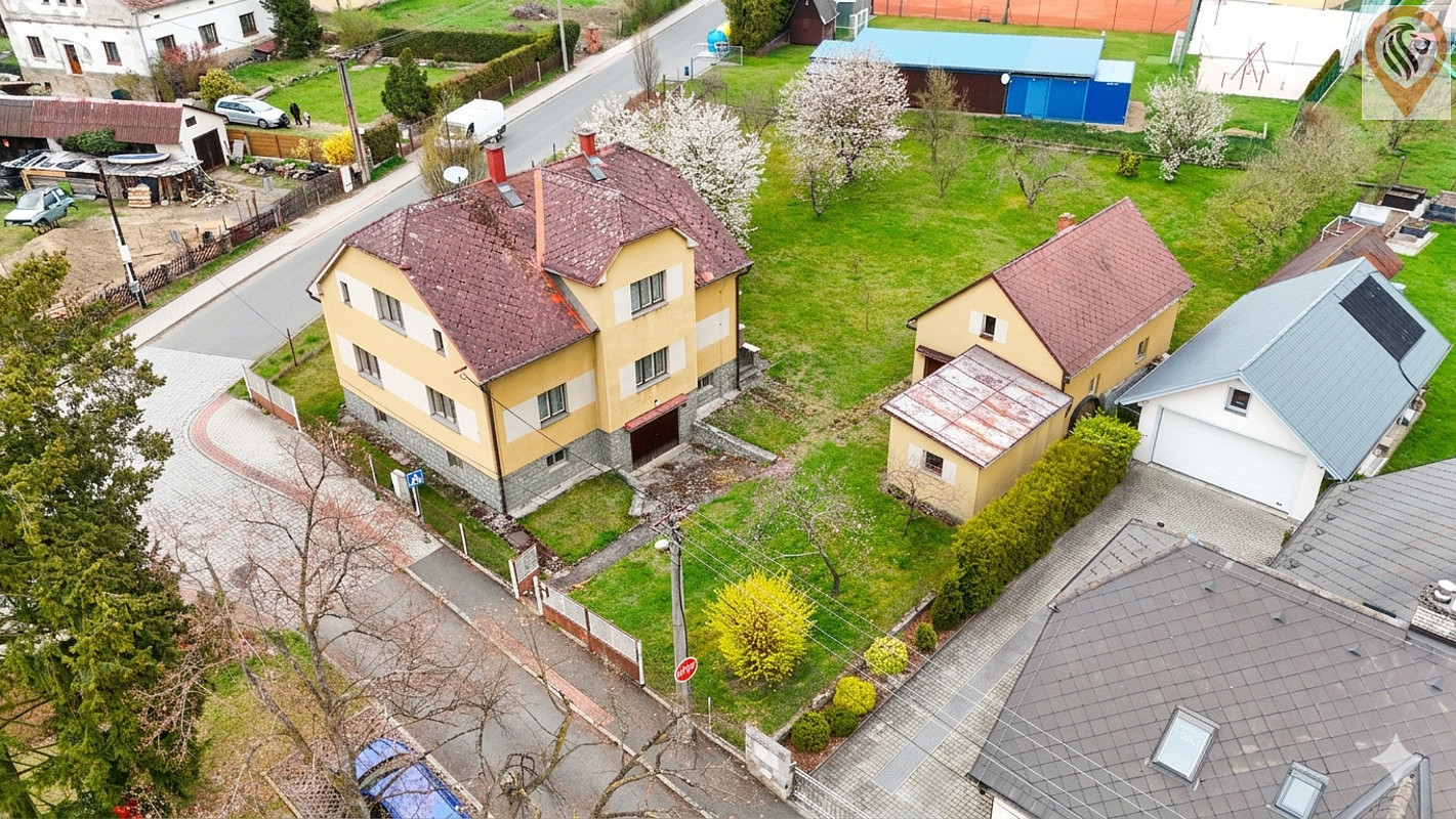 Prodej domu 180 m² s pozemkem 1 690 m² – pohled 2