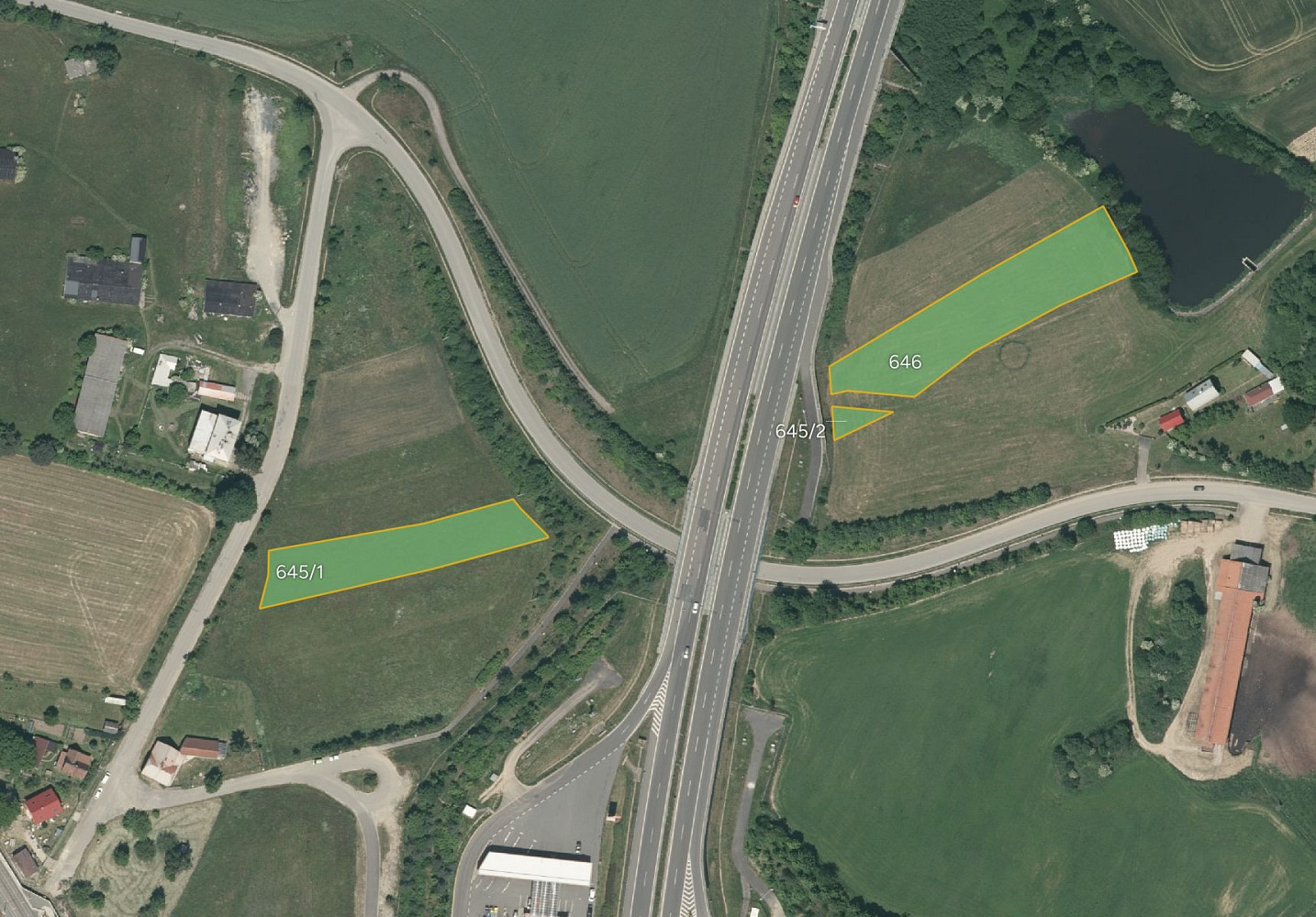 Prodej pole 5 566 m²