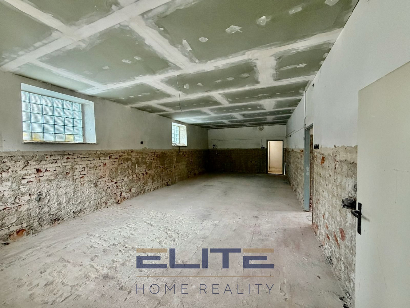 Pronájem výrobních prostor 88 m² – fotografie 2