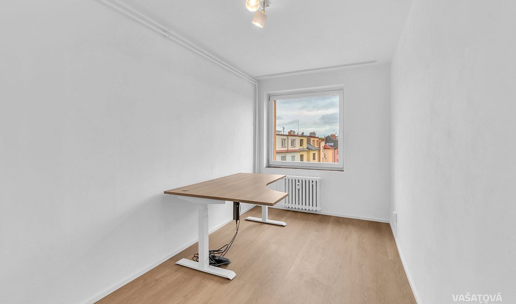 Pronájem bytu 3+1 61 m², Hradec Králové – náhled fotky 4