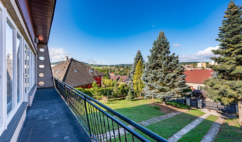 Prodej domu 165 m² s pozemkem 1 265 m², Komárov – náhled fotky 3