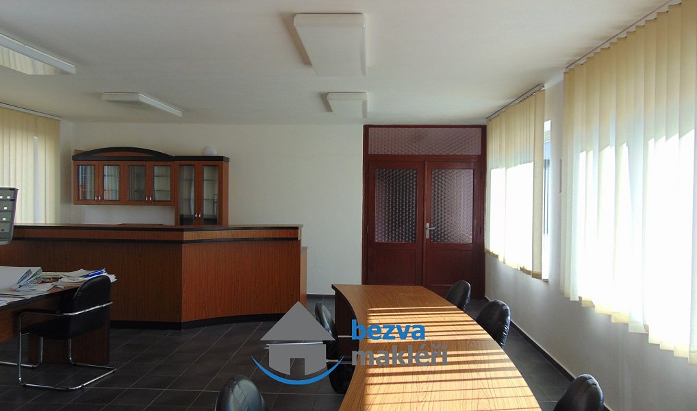 Pronájem kanceláře 54 m², Skuteč – náhled fotky 5