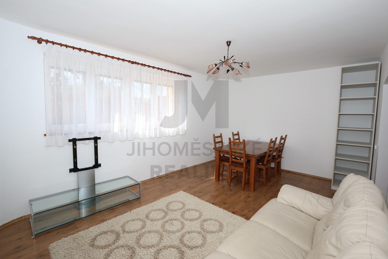 Pronájem bytu 3+1 110 m² — photo 2