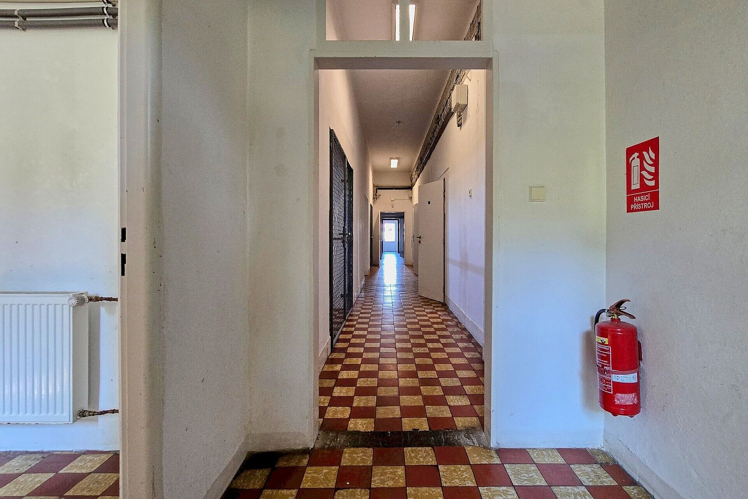 Pronájem skladovacích prostor 280 m² – fotografie 4