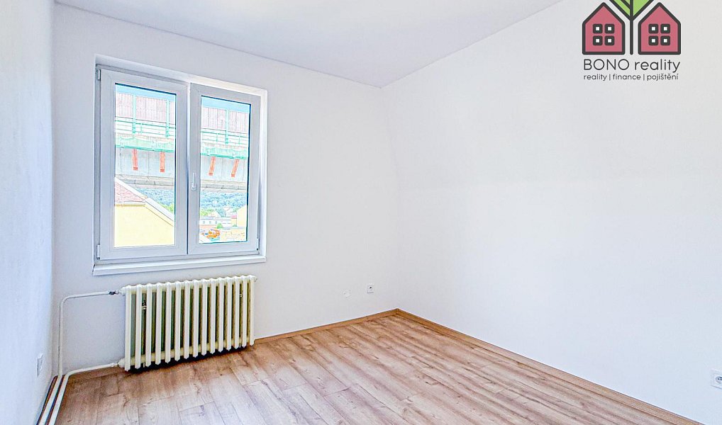 Pronájem bytu 3+1 69 m², Trmice – náhled fotky 13