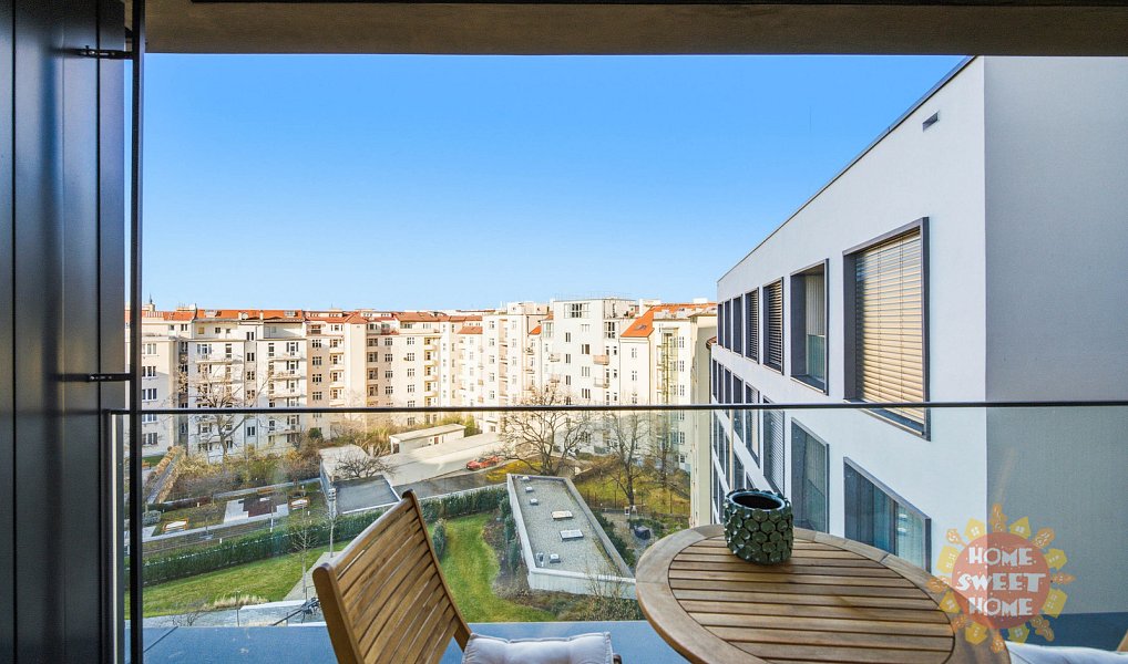Prodej bytu 2+kk 57 m², Praha – fotka 1 z 16