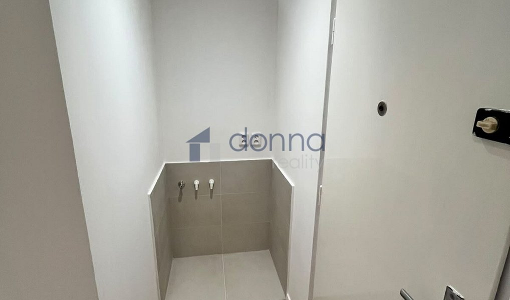 Pronájem bytu 2+kk 48 m², Praha – náhled fotky 9