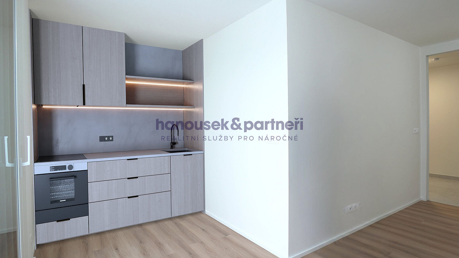 Prodej bytu 2+kk 56 m² – fotografie 4