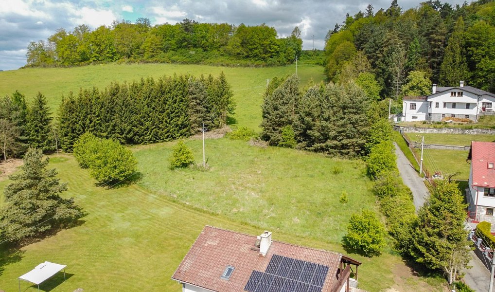 Prodej stavebního pozemku 1 678 m², Kolinec – náhled fotky 4