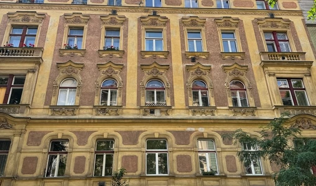 Prodej bytu 3+1 86 m², Praha – náhled fotky 2