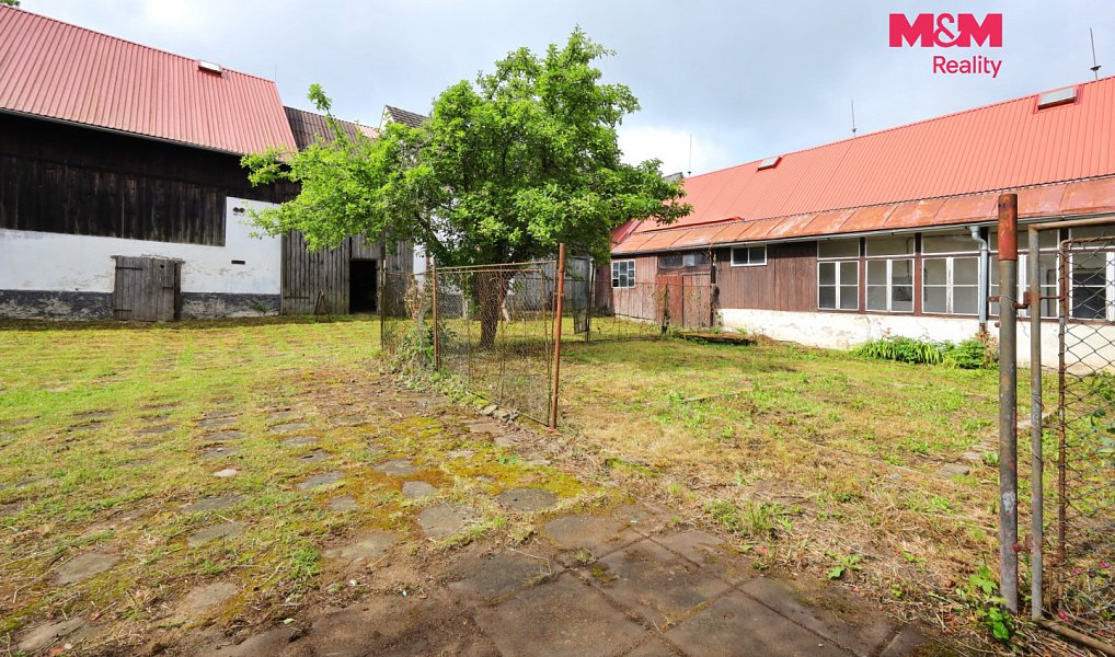 Prodej domu 265 m² s pozemkem 3 128 m², Černovice – náhled fotky 27