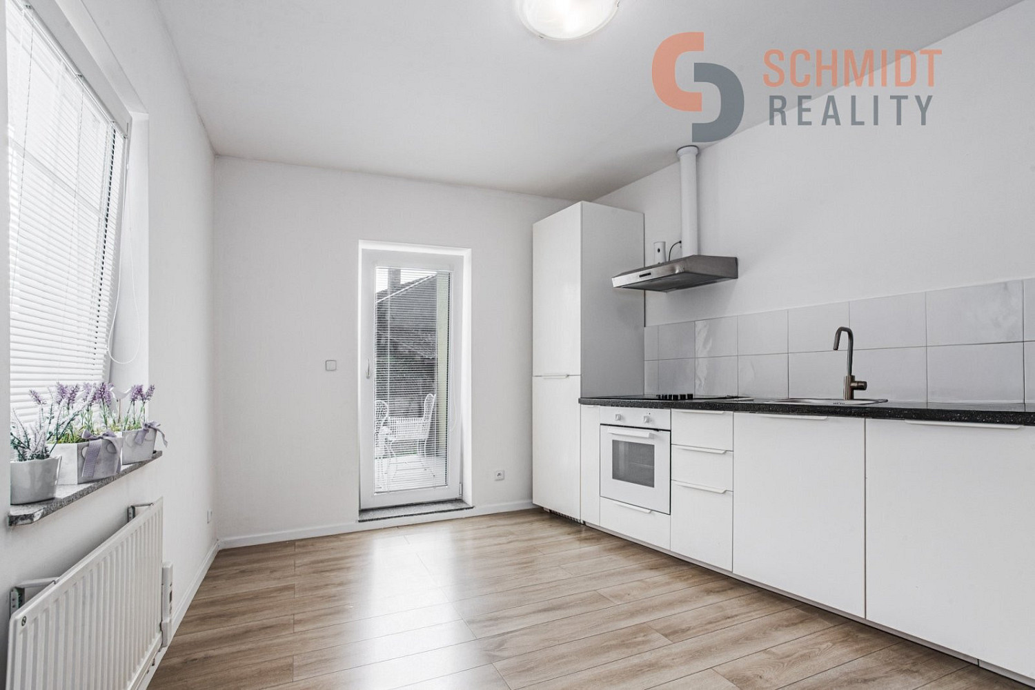 Prodej domu 220 m² s pozemkem 360 m² – fotografie 4