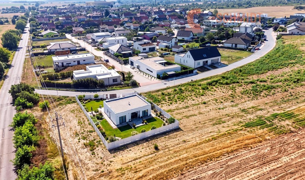 Prodej stavebního pozemku 1 230 m², Hrušovany u Brna – náhled fotky 3