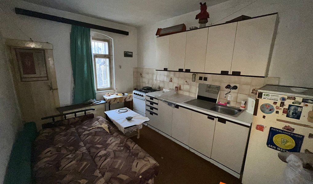 Prodej domu 140 m² s pozemkem 140 m², Žlutice – náhled fotky 2