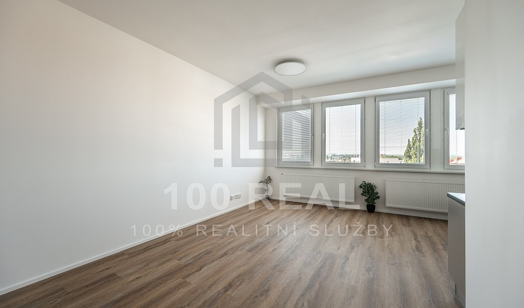 Pronájem bytu 1+kk 40 m², Hradec Králové – náhled fotky 3