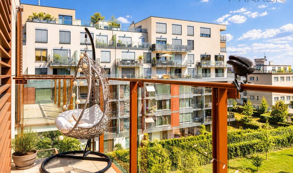 Pronájem bytu 2+kk 89 m², Praha – náhled fotky 8