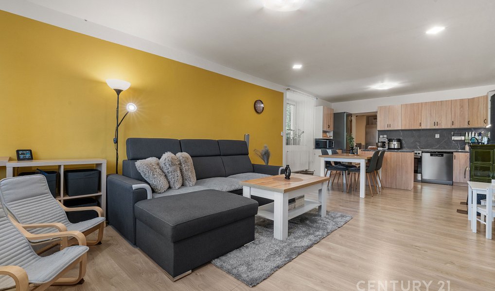 Prodej domu 178 m² s pozemkem 1 065 m², Radiměř – náhled fotky 5