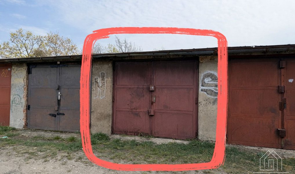 Prodej zděné garáže, 18 m2, Praha 10, ul. Křeslická, Praha – náhled fotky 2