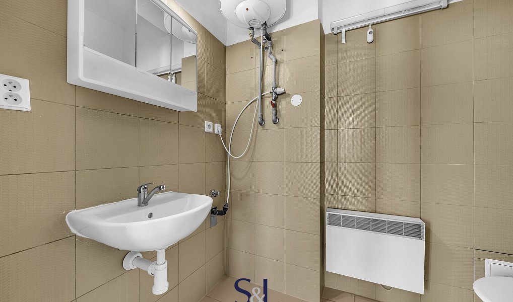 Prodej nájemního domu, činžáku 1 036 m², Česká Lípa – náhled fotky 10