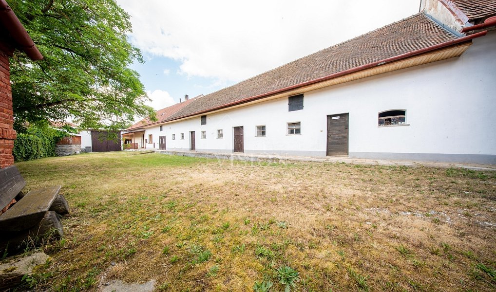 Prodej domu 198 m² s pozemkem 1 268 m², Pálovice – náhled fotky 12