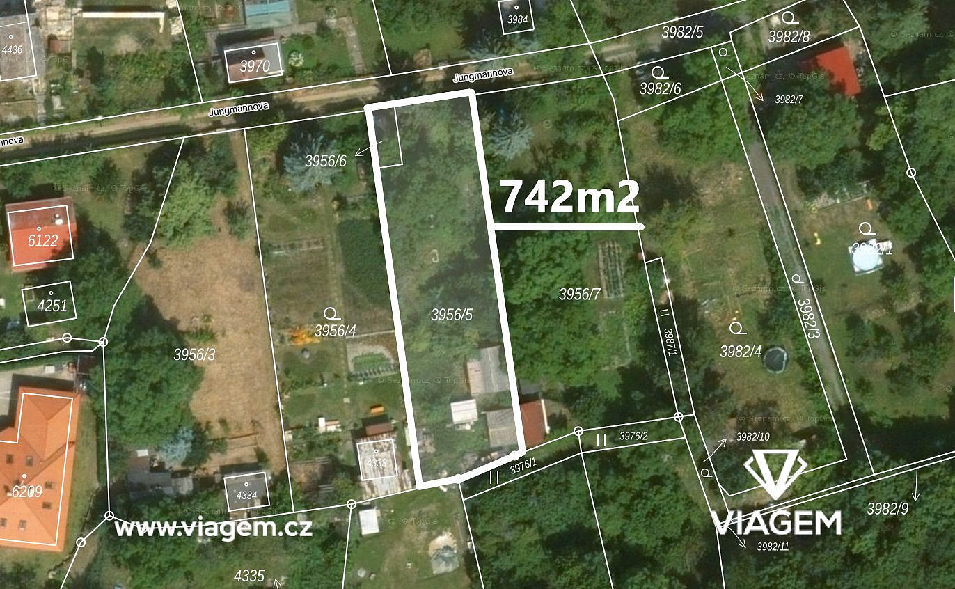 Prodej stavebního pozemku 742 m²