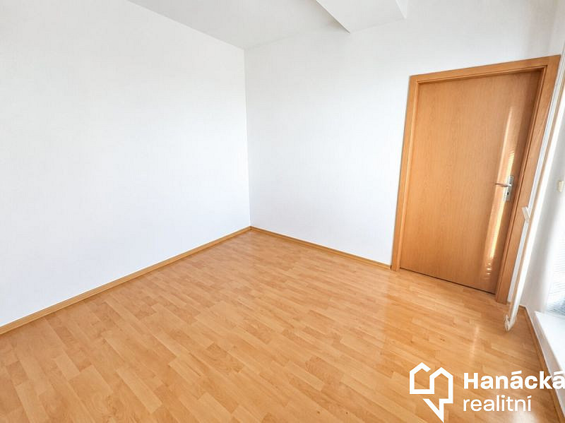 Pronájem bytu 2+kk 57 m² – fotografie 5