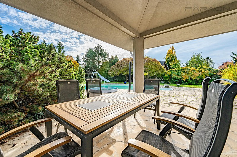 Prodej domu 454 m² s pozemkem 1 837 m² – fotografie 3