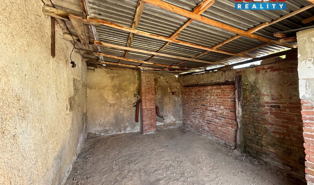 Prodej domu 200 m² s pozemkem 2 000 m², Zálužice – náhled fotky 23
