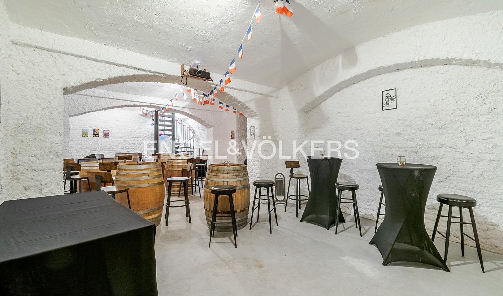 Pronájem obchodních prostor 151 m², Praha – náhled fotky 5