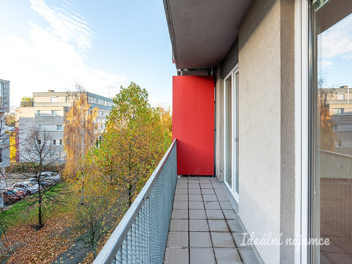 Pronájem bytu 1+kk 47 m² – fotografie 2