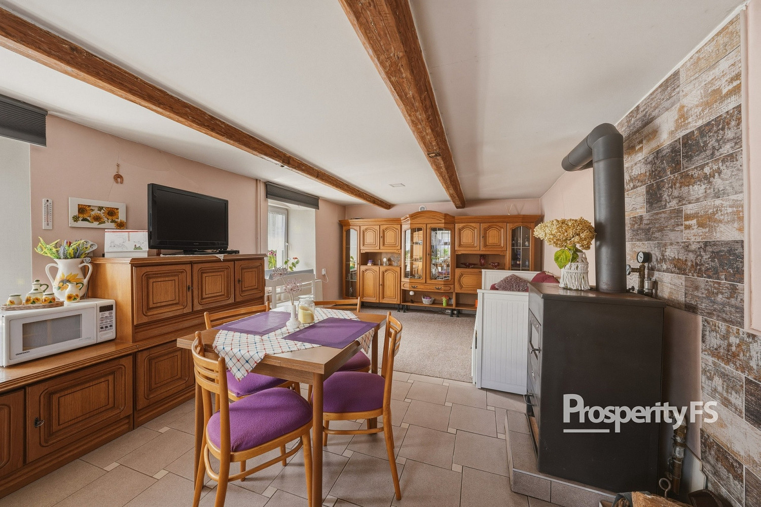 Prodej domu 318 m² s pozemkem 1 081 m² – fotografie 2