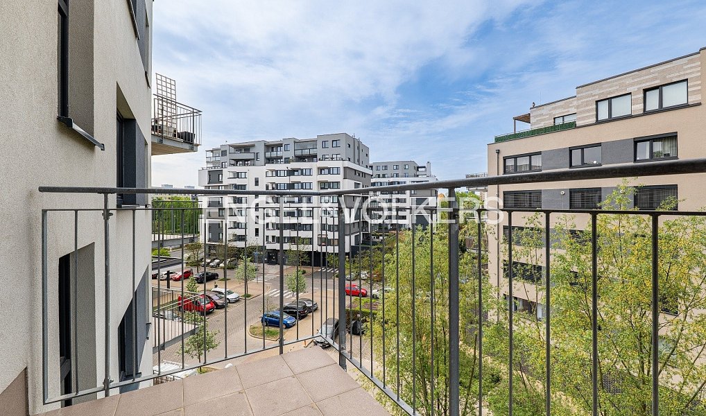 Prodej bytu 1+kk 30 m², Praha – náhled fotky 4