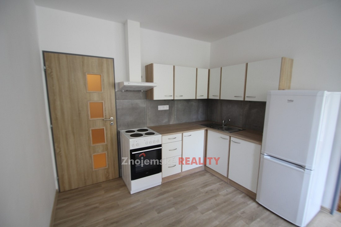 Pronájem bytu 2+1 60 m² – fotografie 2