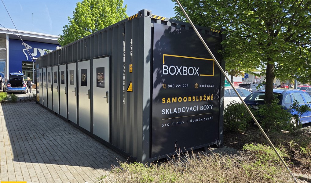 Samoobslužné skladovací boxy, Obchodní centrum Berounka, Plzeň, Plzeň – náhled fotky 3