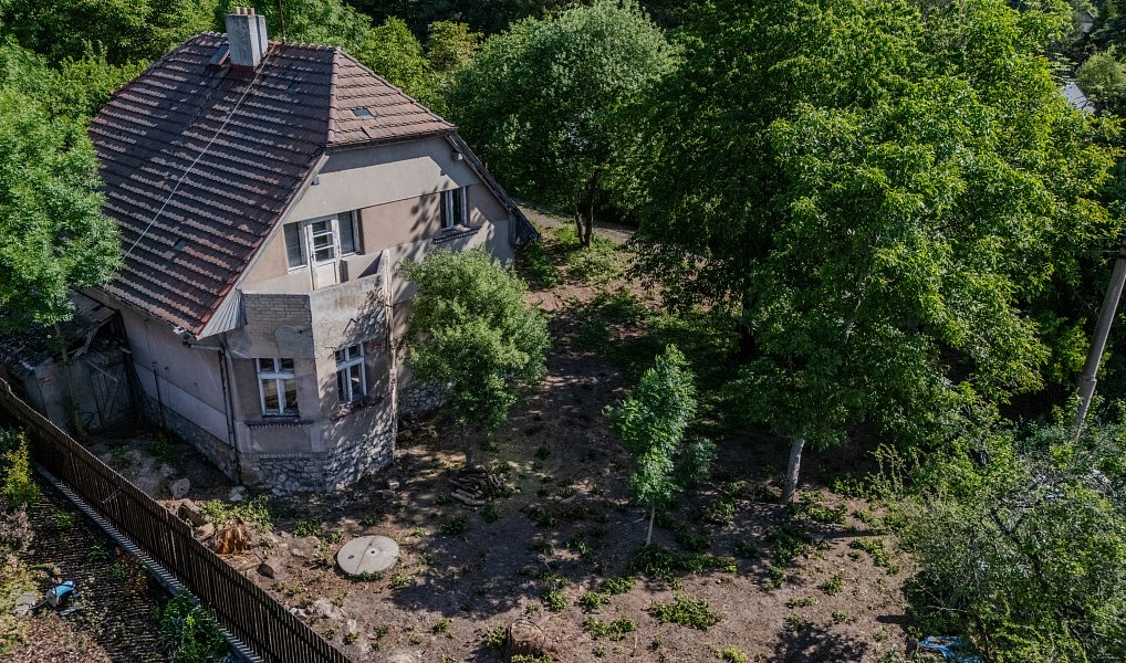 Prodej stavebního pozemku 1 284 m², Mníšek pod Brdy – náhled fotky 9