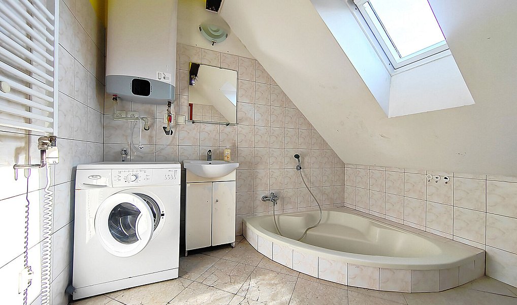 Prodej domu 245 m² s pozemkem 4 679 m², Zašová – náhled fotky 26