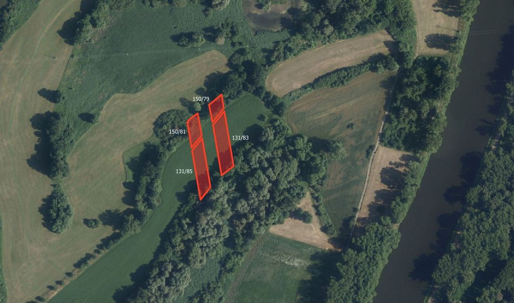Prodej pole 14 236 m², Tišice – náhled fotky 2