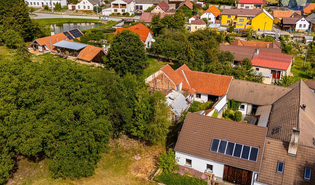 Prodej domu 259 m² s pozemkem 610 m², Studená – náhled fotky 22