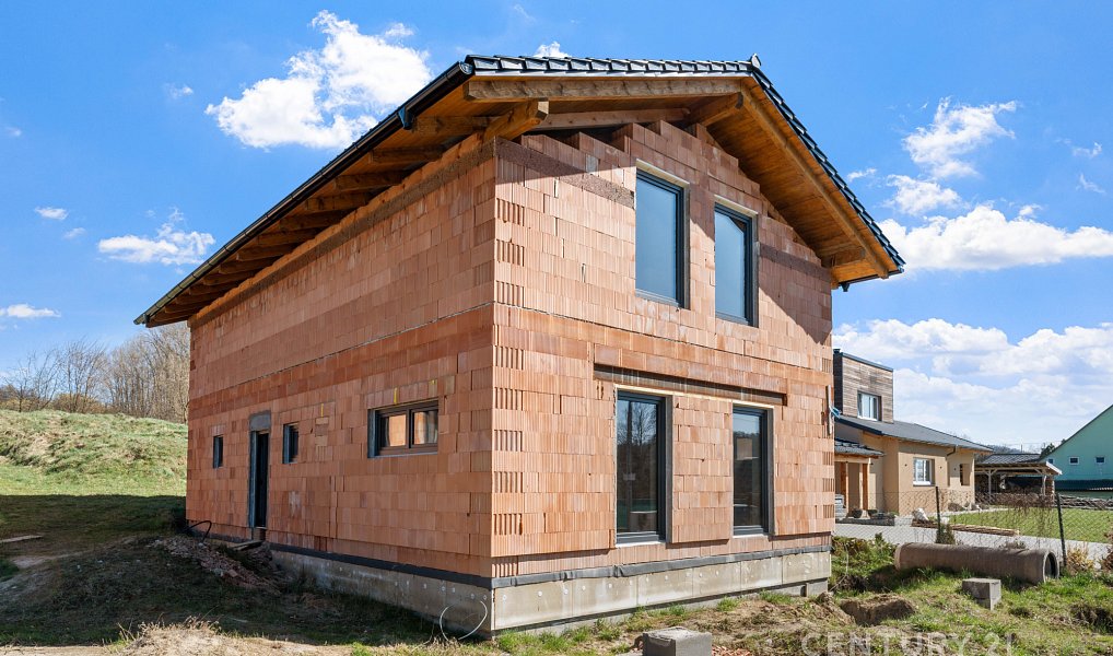 Prodej ubytovacího objektu 204 m², Velké Losiny – náhled fotky 3
